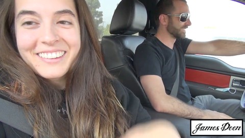 Abbie Maley ist die ultimative kleine Cumslut, ihre kleinen Spalten sind für James Deen gemacht