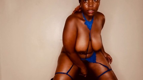 Bustyyrose ama tomarlo duro y montarlo como una profesional